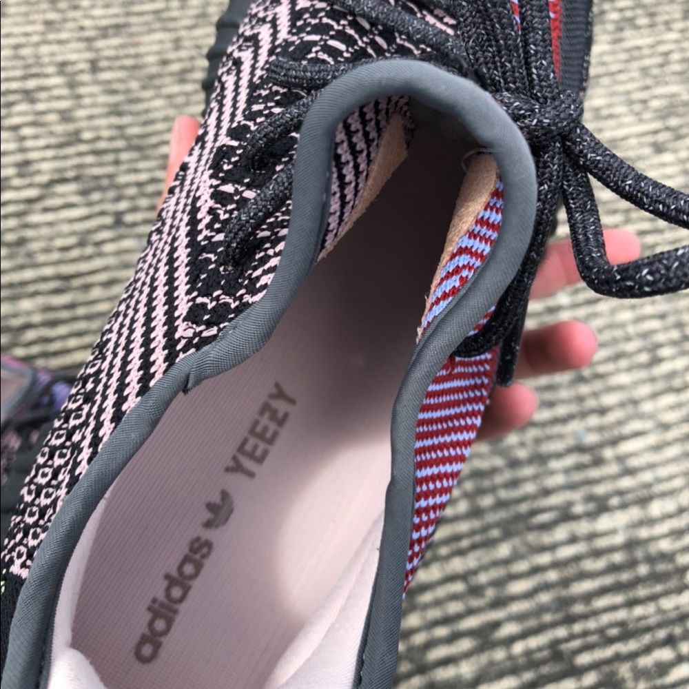 Adidas Yeezy Boost 350 V2 Yecheil Size 12.5 - Picture 5 of 8